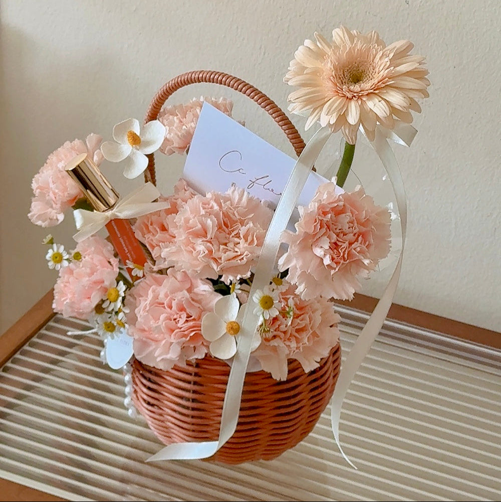 Minimal Love Basket