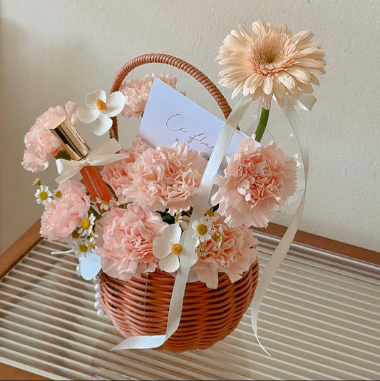 Minimal Love Basket